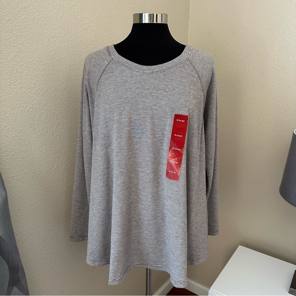 NWT Tommy Hilfiger Stripped Scoop neck Long sleeves Brown Top Size XL